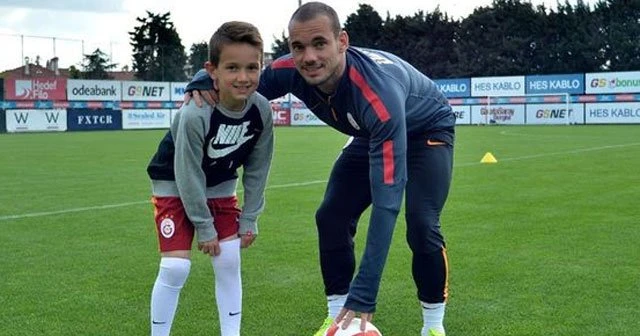 Sneijder'in oğlu Florya'da