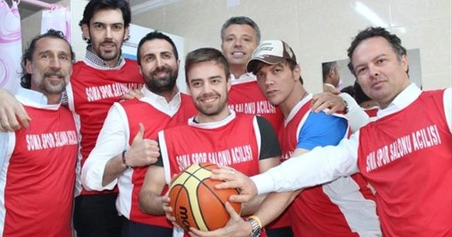 Soma’daki açılışa ünlü yağmuru