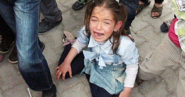 Suriyeli çocukların oyuncak izdihamı
