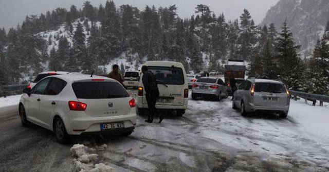 Ulaşıma kar engeli