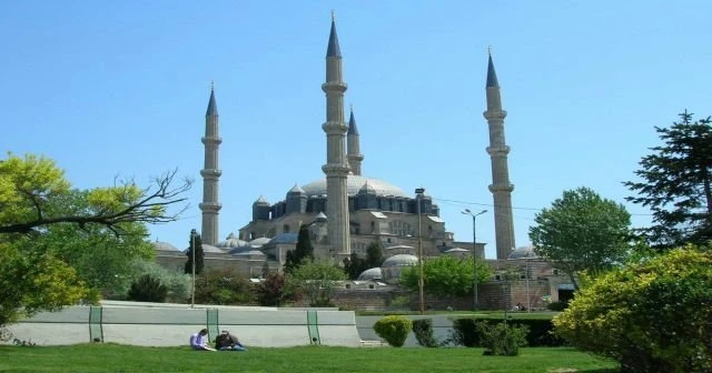 Yeni uygulama, Selimiye Camisi'ne çorapsız girilemeyecek