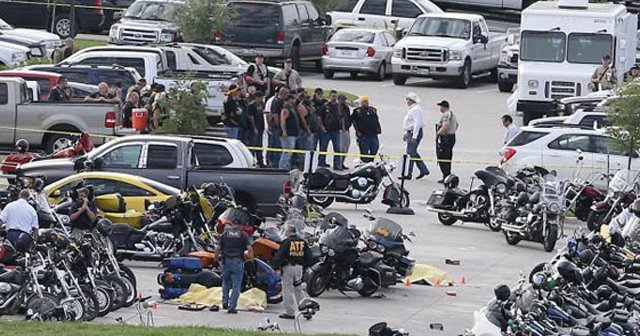 ABD&#039;de motosikletli gruplar çatıştı, 9 ölü
