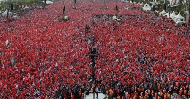 AK Parti'de tarihi gün