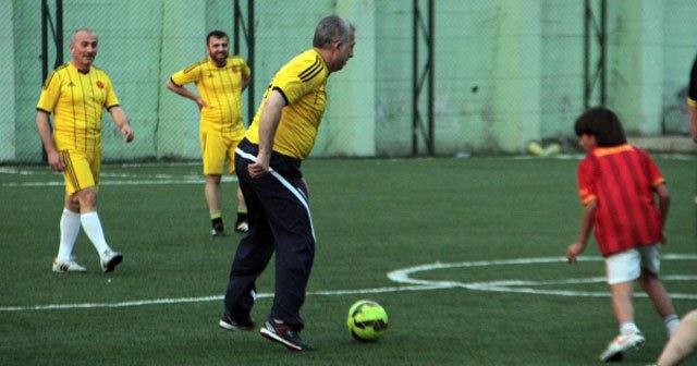 AK Parti Milletvekili Külünk, Suriyeli çocuklar için sahaya indi