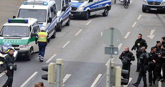 Almanya&#039;da 31 bin kişiye bomba tahliyesi