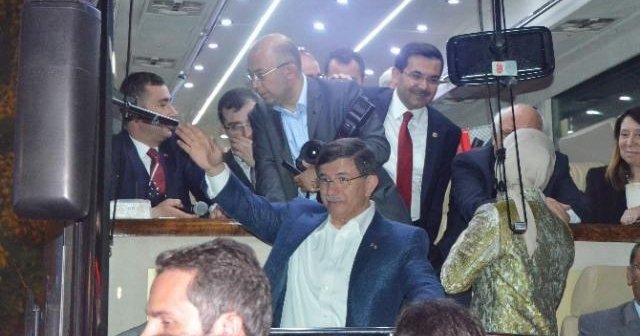 Davutoğlu, ANA uçağıyla Ankara’ya hareket etti