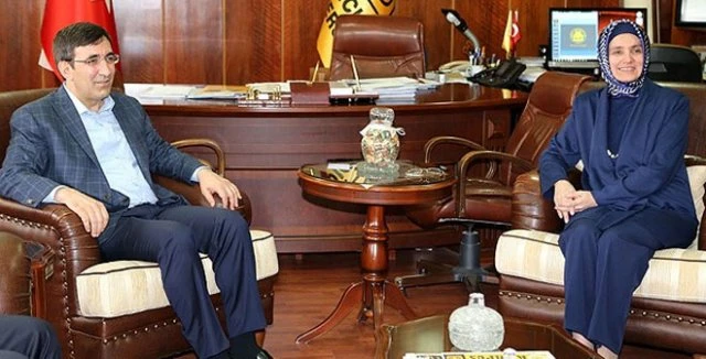 Bakan Yılmaz, 'Doğu ve güneydoğuyu farklı bir yere koyduk'