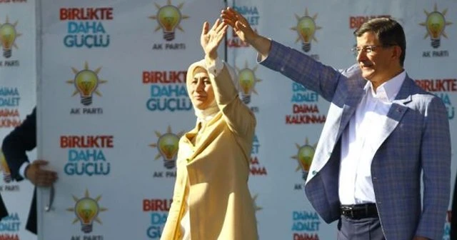 Başbakan Davutoğlu &#039;Cumhuriyet&#039;in hakkını veremezler&#039;