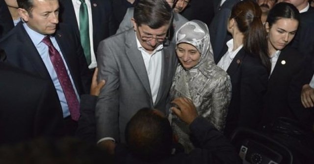 Başbakan Davutoğlu&#039;ndan Iğdır&#039;da sürpriz ziyaret