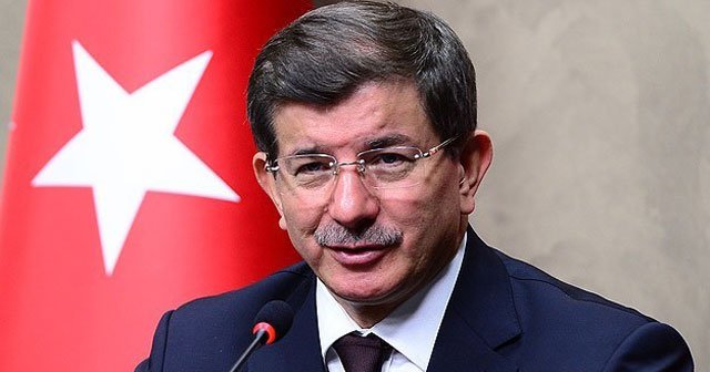 Başbakan Davutoğlu&#039;ndan kamu işçilerine büyük müjde