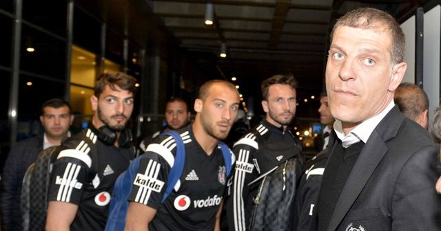 Beşiktaş&#039;a protestolu karşılama