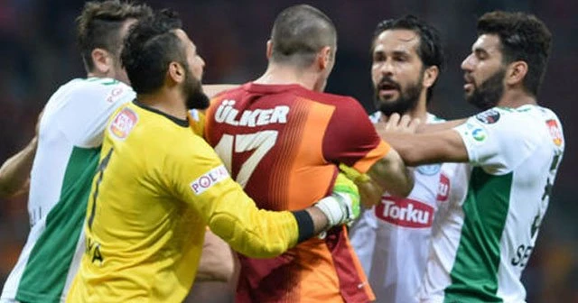 Burak Yılmaz ile Ali Turan birbirine girdi!
