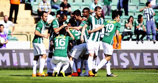 Bursaspor, Kardemir Karabükspor&#039;u gole boğdu