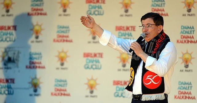 Davutoğlu, '27 Mayıs'ı birlikte lanetleyelim'
