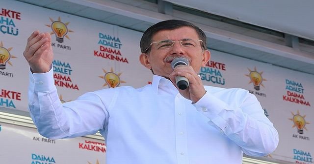 Davutoğlu, &#039;Evren ölünce herkes darbe karşıtı oldu&#039;