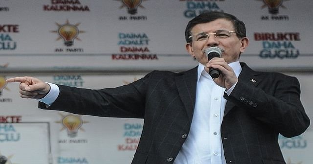 Davutoğlu, &#039;Hiçbir güç karşısında baş eğmeyiz&#039;