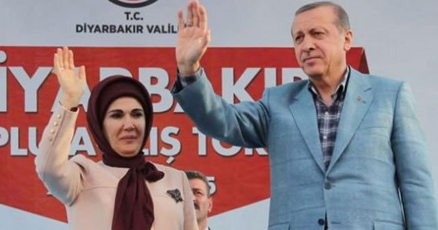 Erdoğan Diyarbakır&#039;da HDP&#039;ye yüklendi