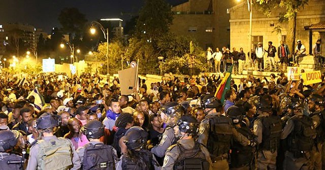 Etiyopya asıllı Yahudiler&#039;in İsrail&#039;i protestosu sürüyor