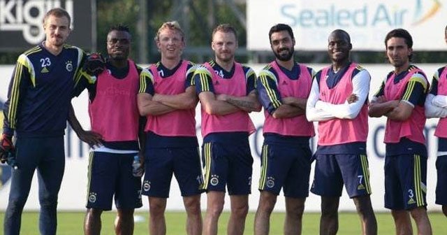 F.Bahçe&#039;de Emenike yeni tarzıyla döndü