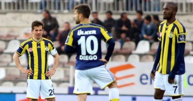 Fenerbahçe geçen sezonun gerisinde