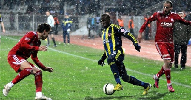 Fenerbahçe Sivas&#039;a konuk oluyor