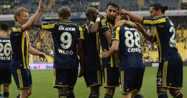 Fenerbahçe zorda olsa lider