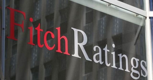 Fitch Yunanistan&#039;ın notunu teyit etti