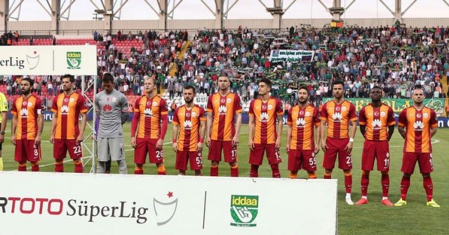 Galatasaray&#039;a Manisa&#039;dan kötü haber