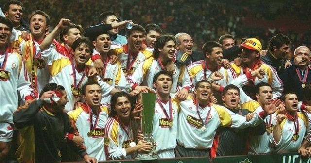 Galatasaray&#039;ın UEFA Kupası zaferinin 15. yıl dönümü