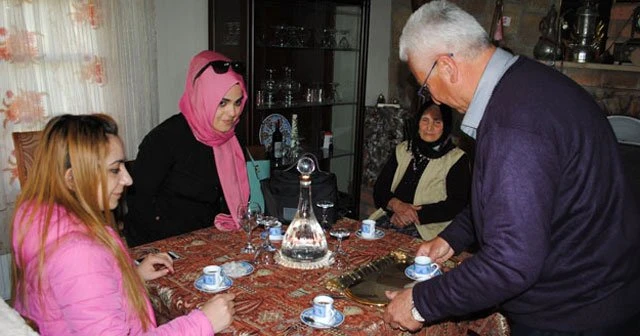 Kadın erkek ilişkilerinde ezber bozan köy