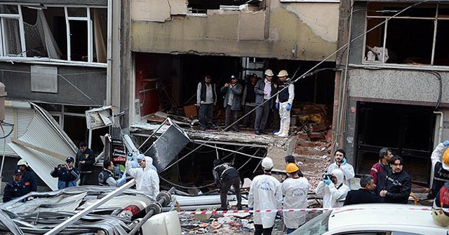 Maltepe&#039;de oksijen tüpü patladı, 2 yaralı