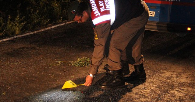 Motosikletten düştü, ölüme terk ettiler