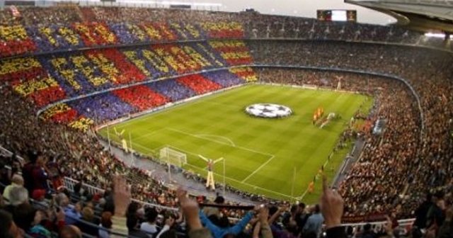 Nou Camp&#039;a 200 milyon Euro&#039;luk isim teklifi