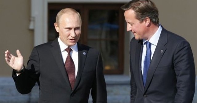 Putin, Cameron ile telefonda görüştü