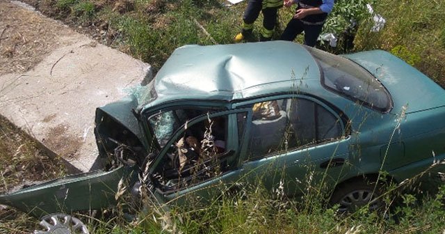 Samsun&#039;da otomobil menfeze uçtu, 3 ölü