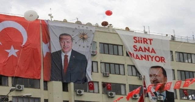 Siirt‘te dikkat çeken Cumhurbaşkanı Erdoğan pankartı