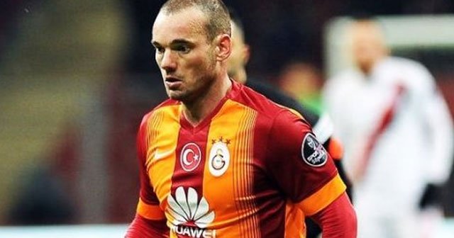 Sneijder&#039;in kariyerinde bir ilk