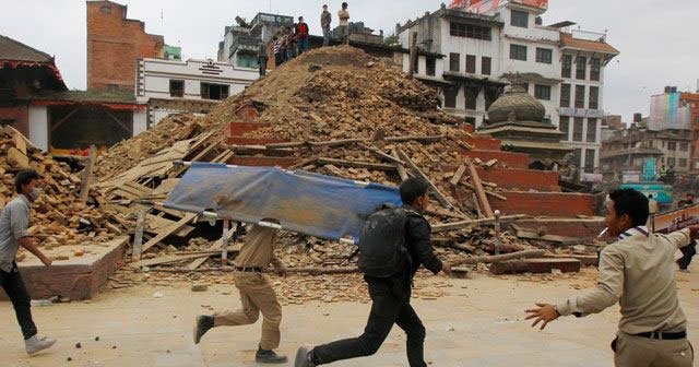 Türkiye&#039;den Nepal&#039;e yardım