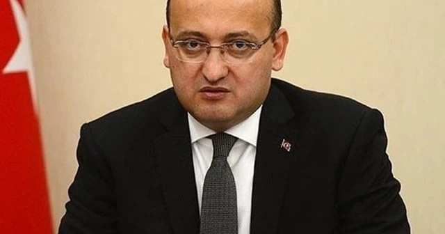 Yalçın Akdoğan, 'Demokrasiye yakışmayan bir mesaj'