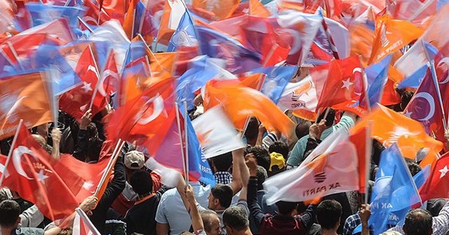 AK Parti dördüncü genel seçimden de birinci çıktı