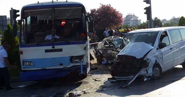 Antalya&#039;daki kazada 1 kişi öldü, 7 kişi de yaralandı