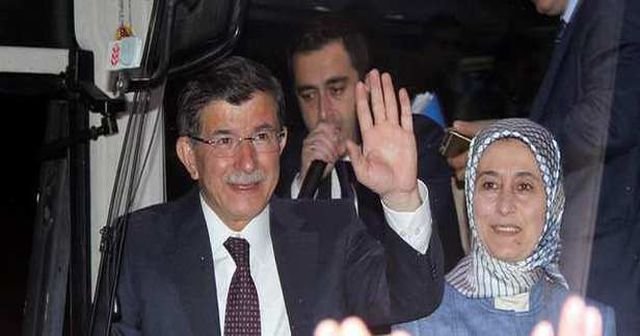 Başbakan Davutoğlu&#039;nu duygulandıran sürpriz