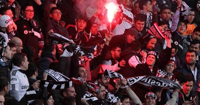 Beşiktaş&#039;a tribün kapama cezası