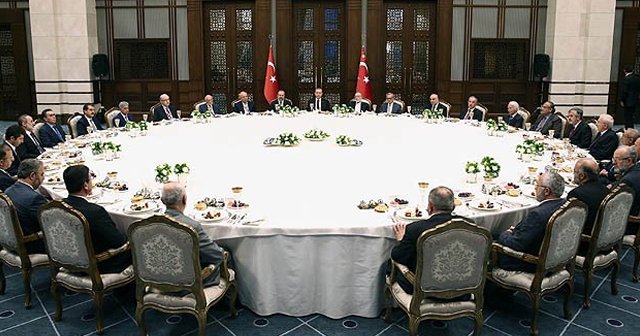 Cumhurbaşkanı Erdoğan ilim adamları ile iftar yaptı