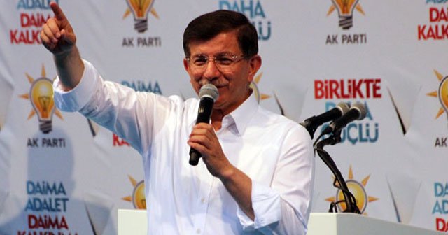 Davutoğlu, &#039;Bombaların hedefi Türkiye demokrasisi!