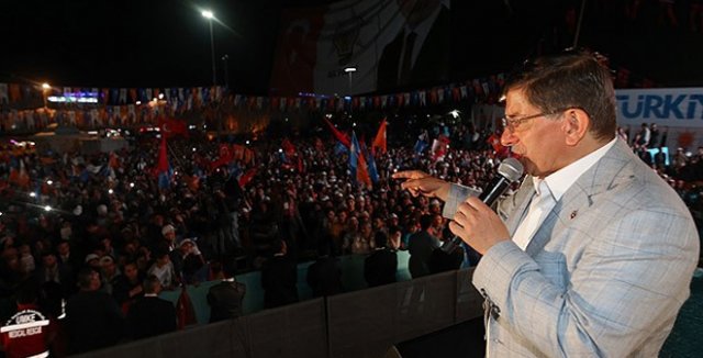 Davutoğlu uyardı, &#039;HDP&#039;ye verilen oylar Kandil&#039;e mermi oluyor&#039;