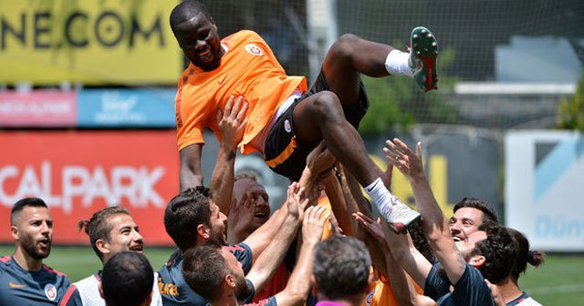 Eboue Galatasaray&#039;a veda etti