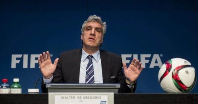 FIFA'da bir istifa daha
