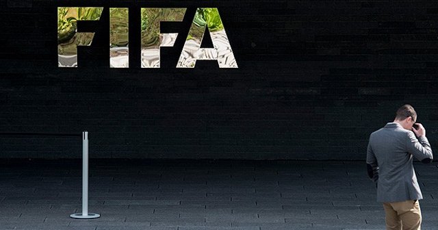 FIFA&#039;da &#039;deprem&#039; sürüyor