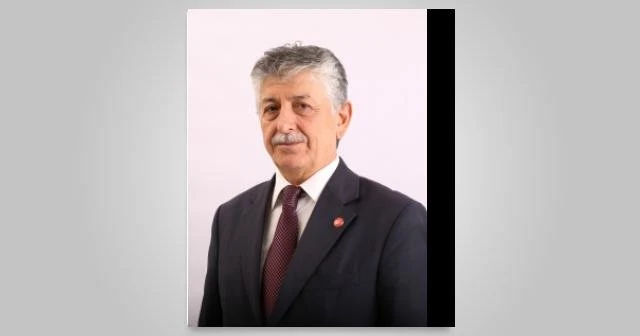İlhan Tekin  kimdir?